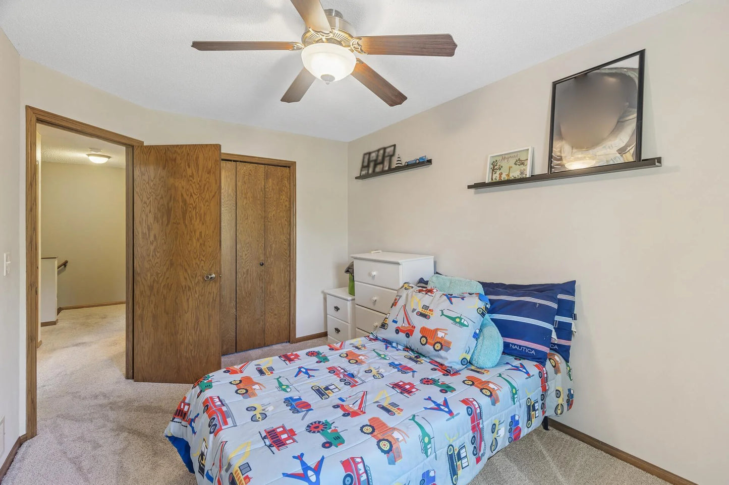 102 Primrose Court, Vadnais Heights, MN 55127
