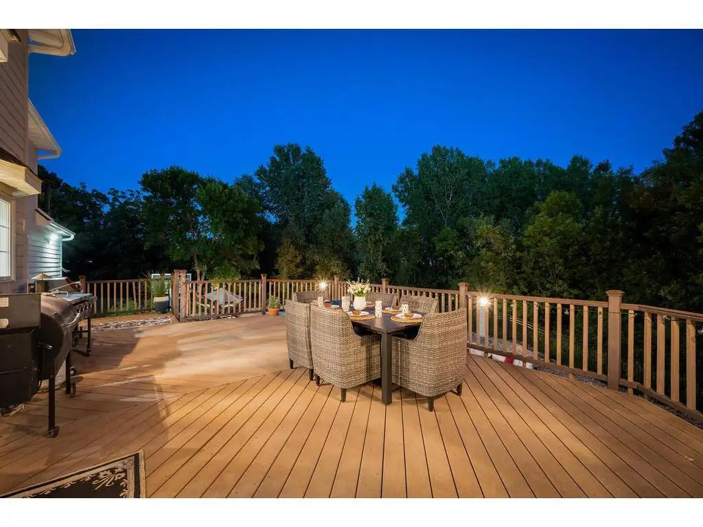 2012 Pine Ridge Drive, West Saint Paul, MN 55118