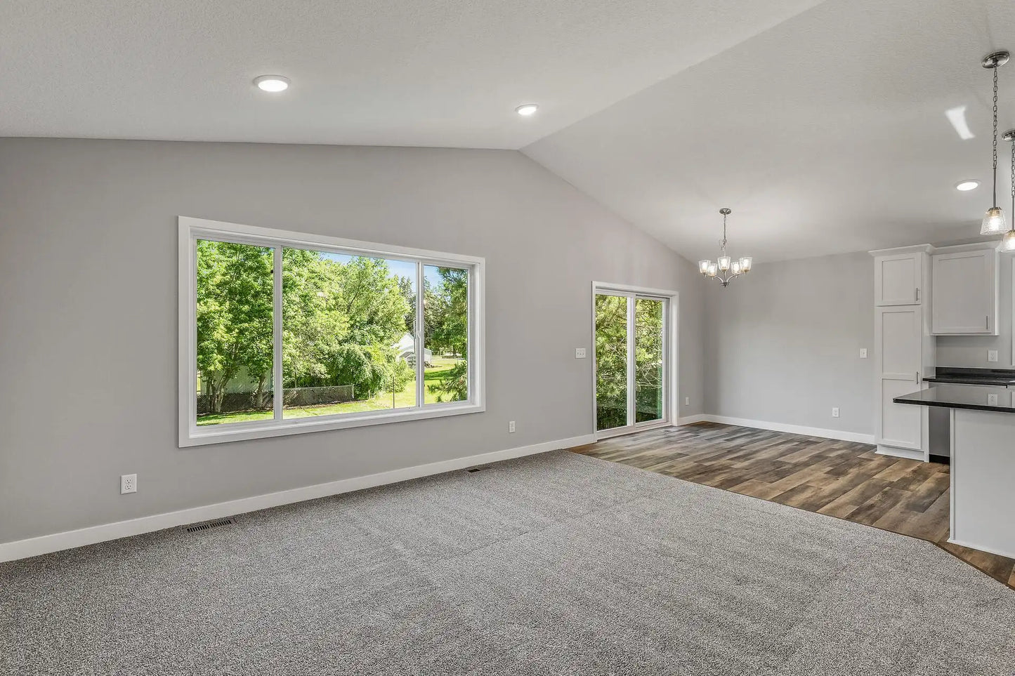 6122 34th Avenue Avenue, Crystal, MN 55422