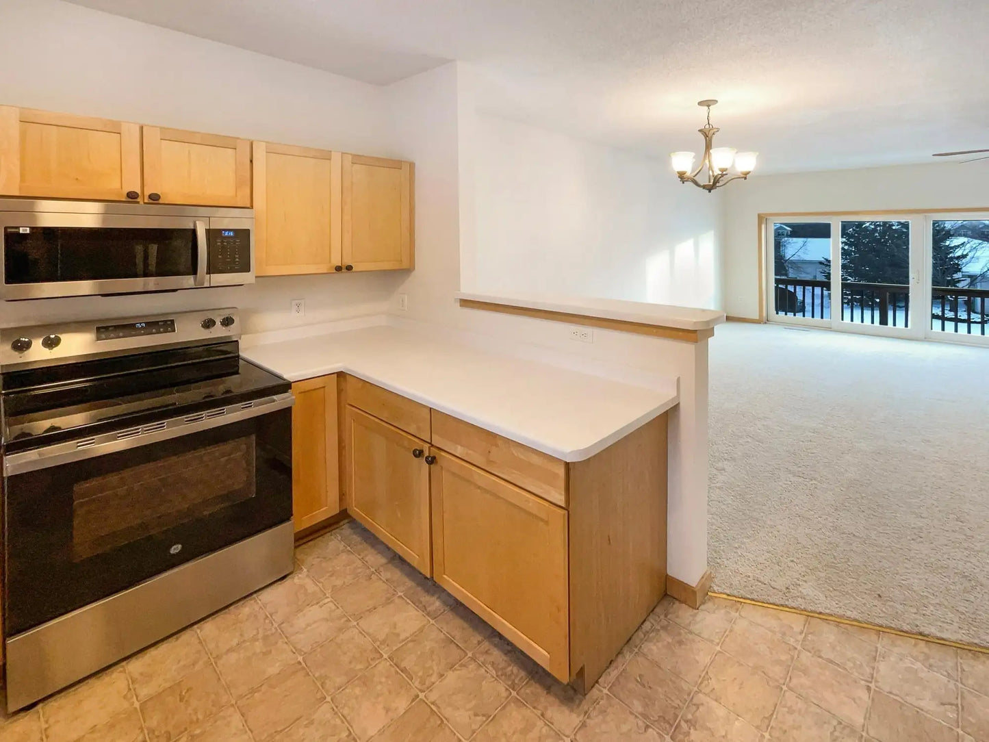 1137 Barclay Street, Saint Paul, MN 55106