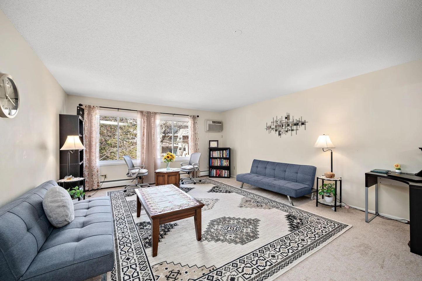 10211 Cedar Lake Road, Minnetonka, MN 55305