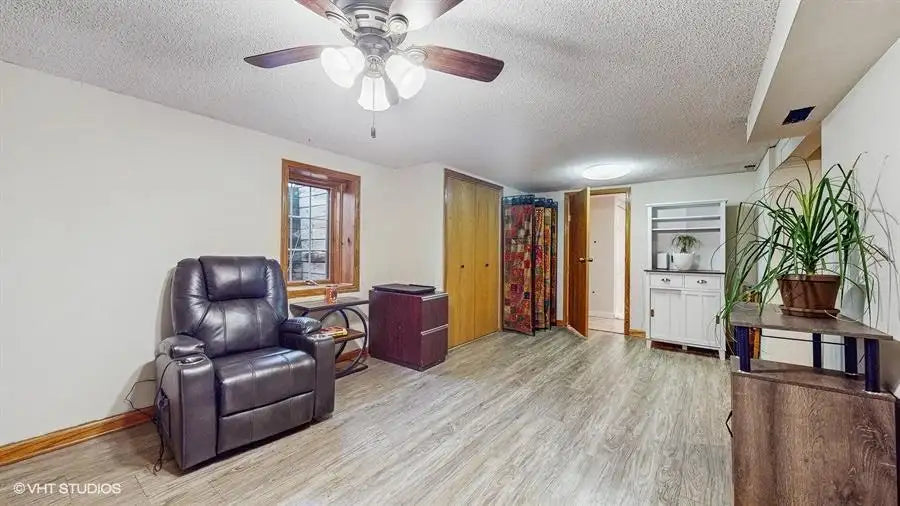 4046 Adair Avenue, Robbinsdale, MN 55422