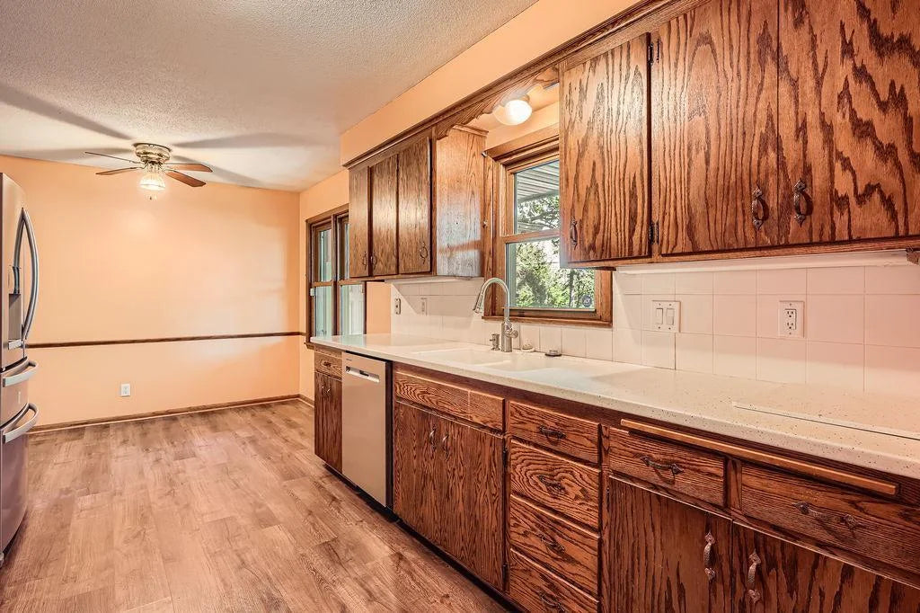 10150 Oak Shore Drive, Lakeville, MN 55044
