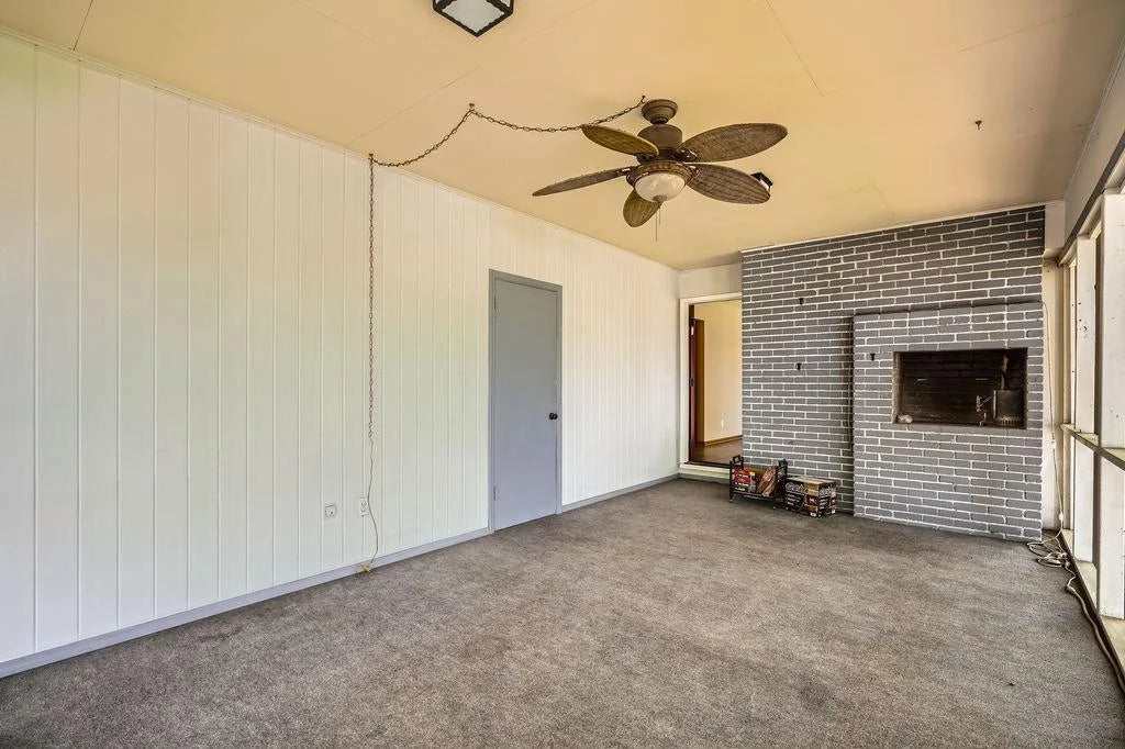10150 Oak Shore Drive, Lakeville, MN 55044