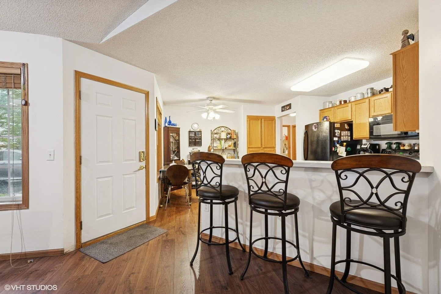 10101 Karston Cove, Albertville, MN 55301