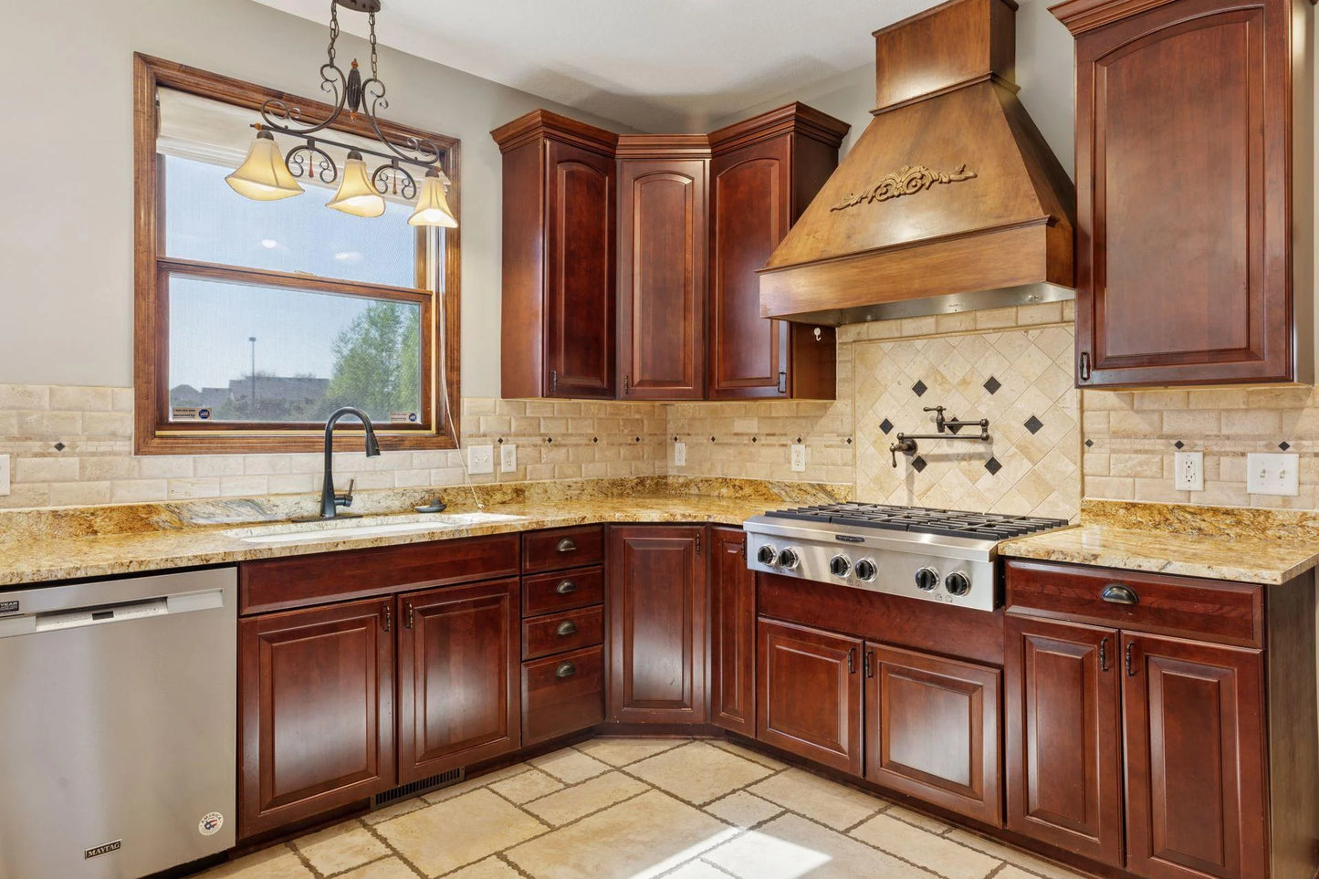 10123 Yates Avenue, Brooklyn Park, MN 55443