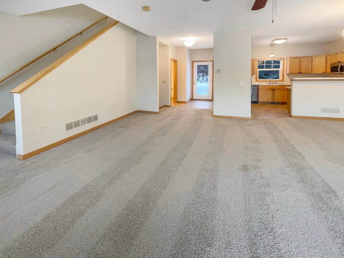 1137 Barclay Street, Saint Paul, MN 55106