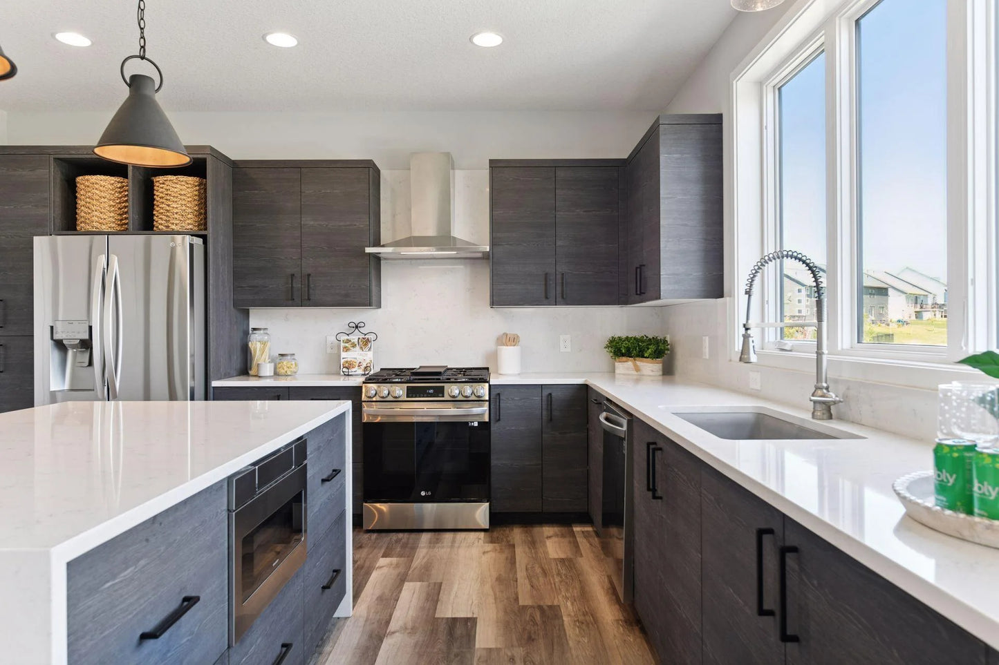 10150 Harvest Trail, Victoria, MN 55386