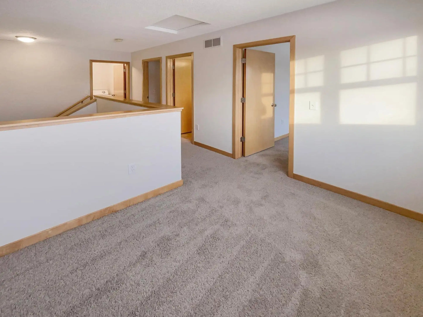 1137 Barclay Street, Saint Paul, MN 55106