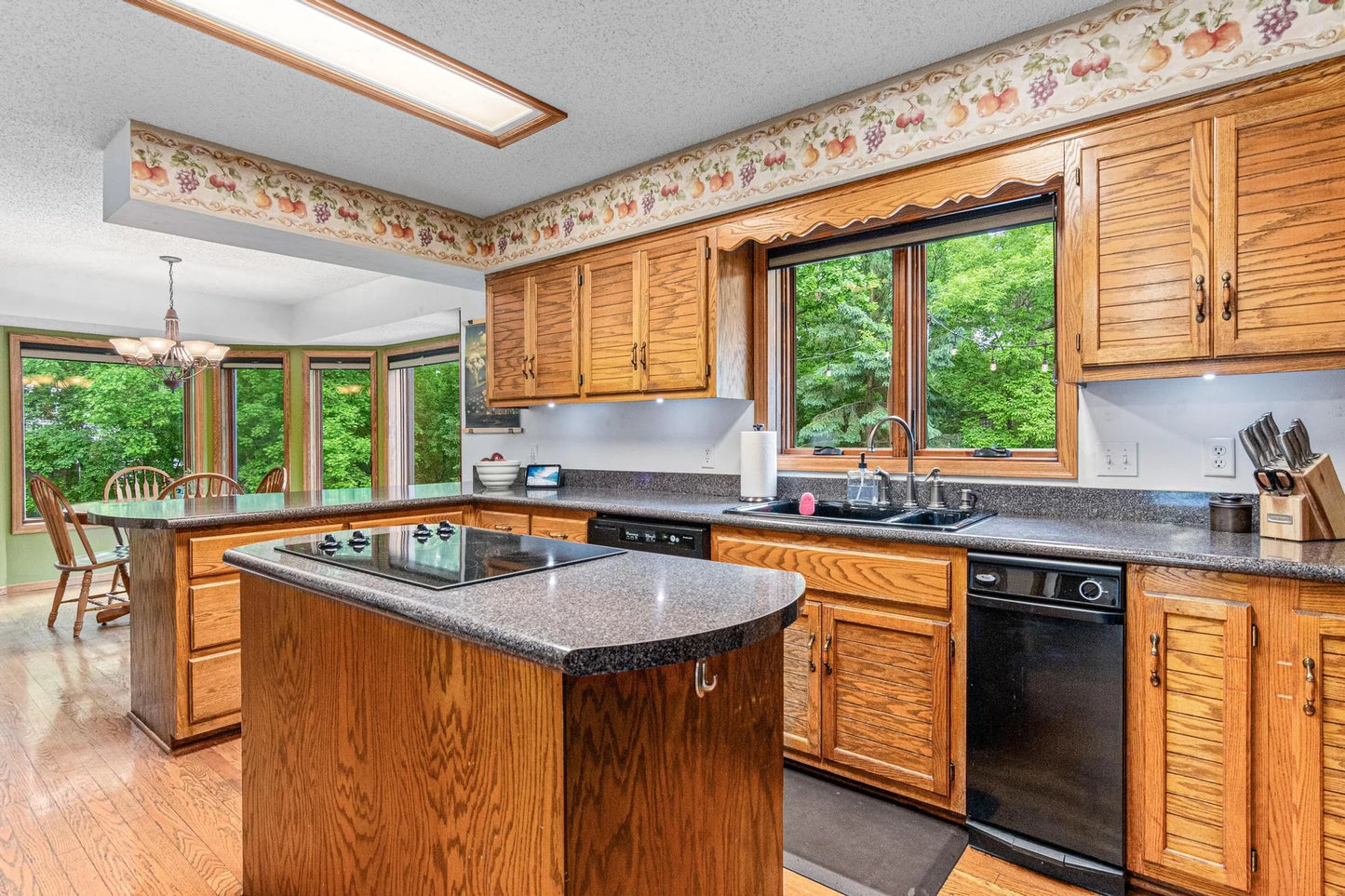 10210 183rd Street, Lakeville, MN 55044