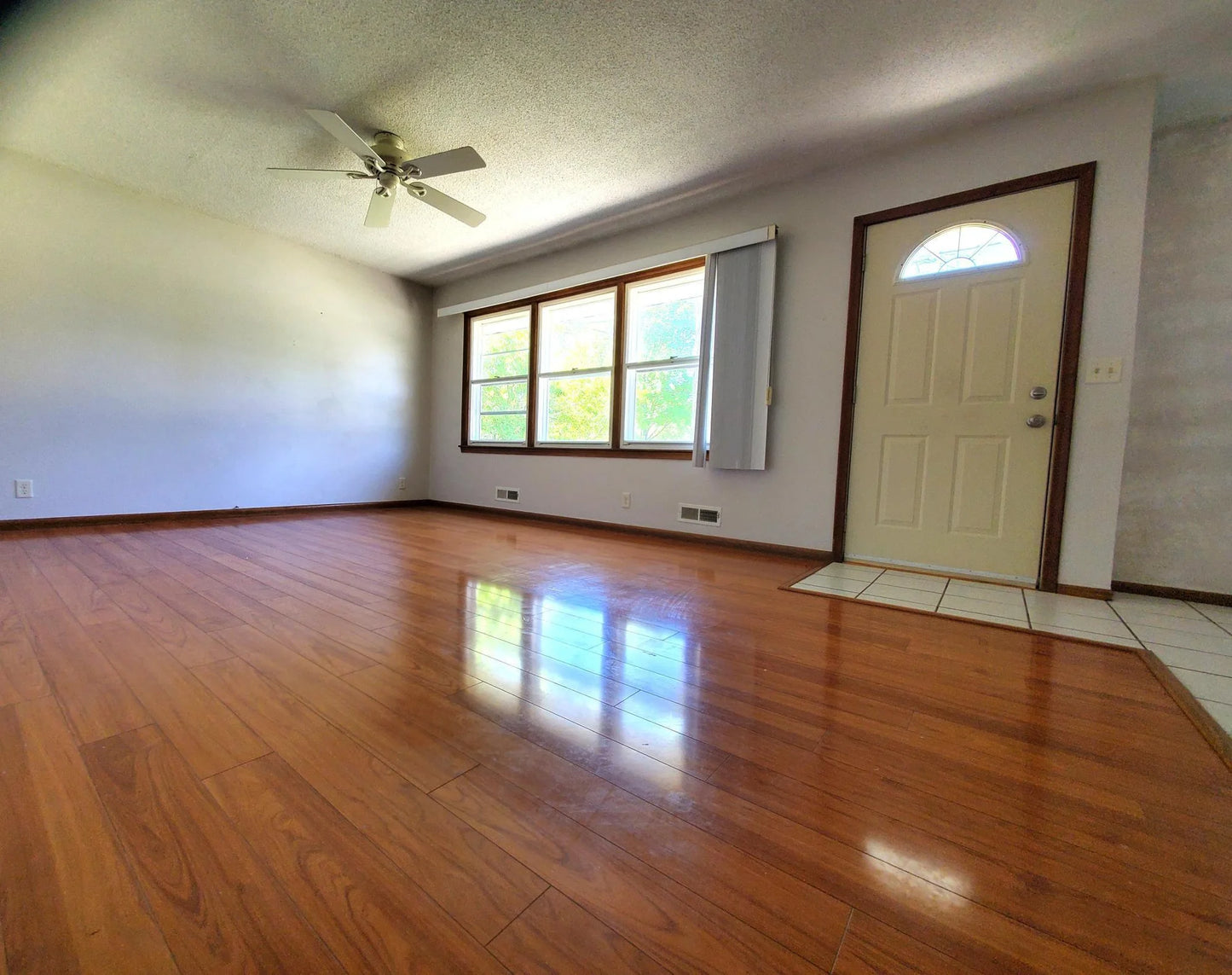 10107 Columbus Avenue, Bloomington, MN 55420