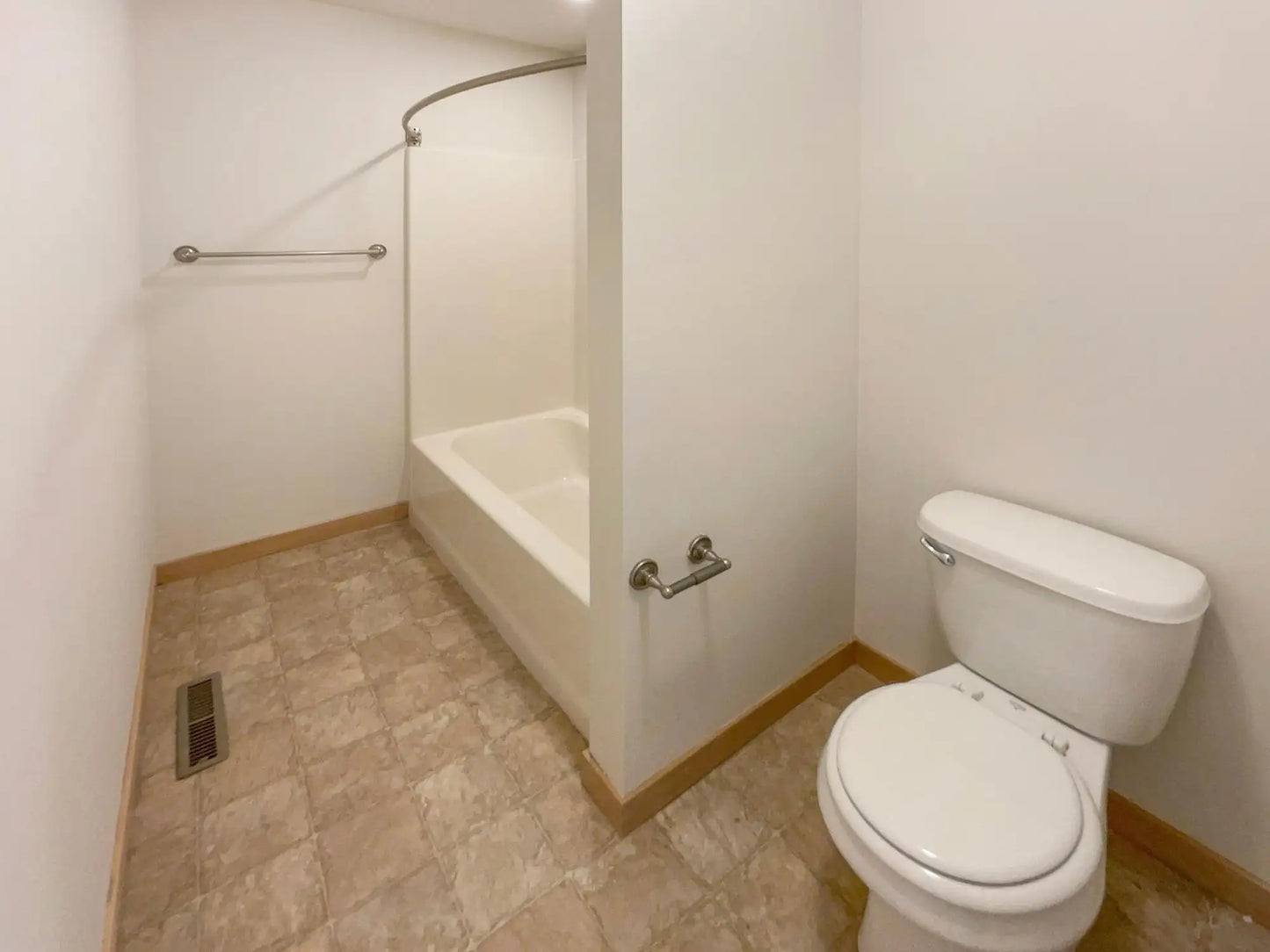 1137 Barclay Street, Saint Paul, MN 55106