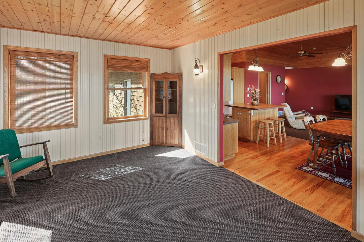 10209 & 10215 Amery Avenue, Silver Creek Twp, MN 55362