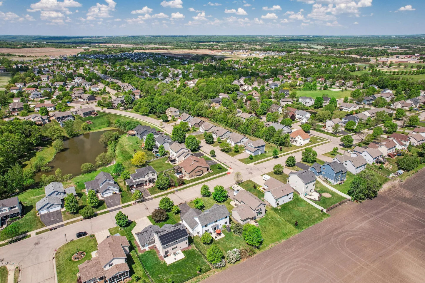 1005 Hope Avenue, Jordan, MN 55352