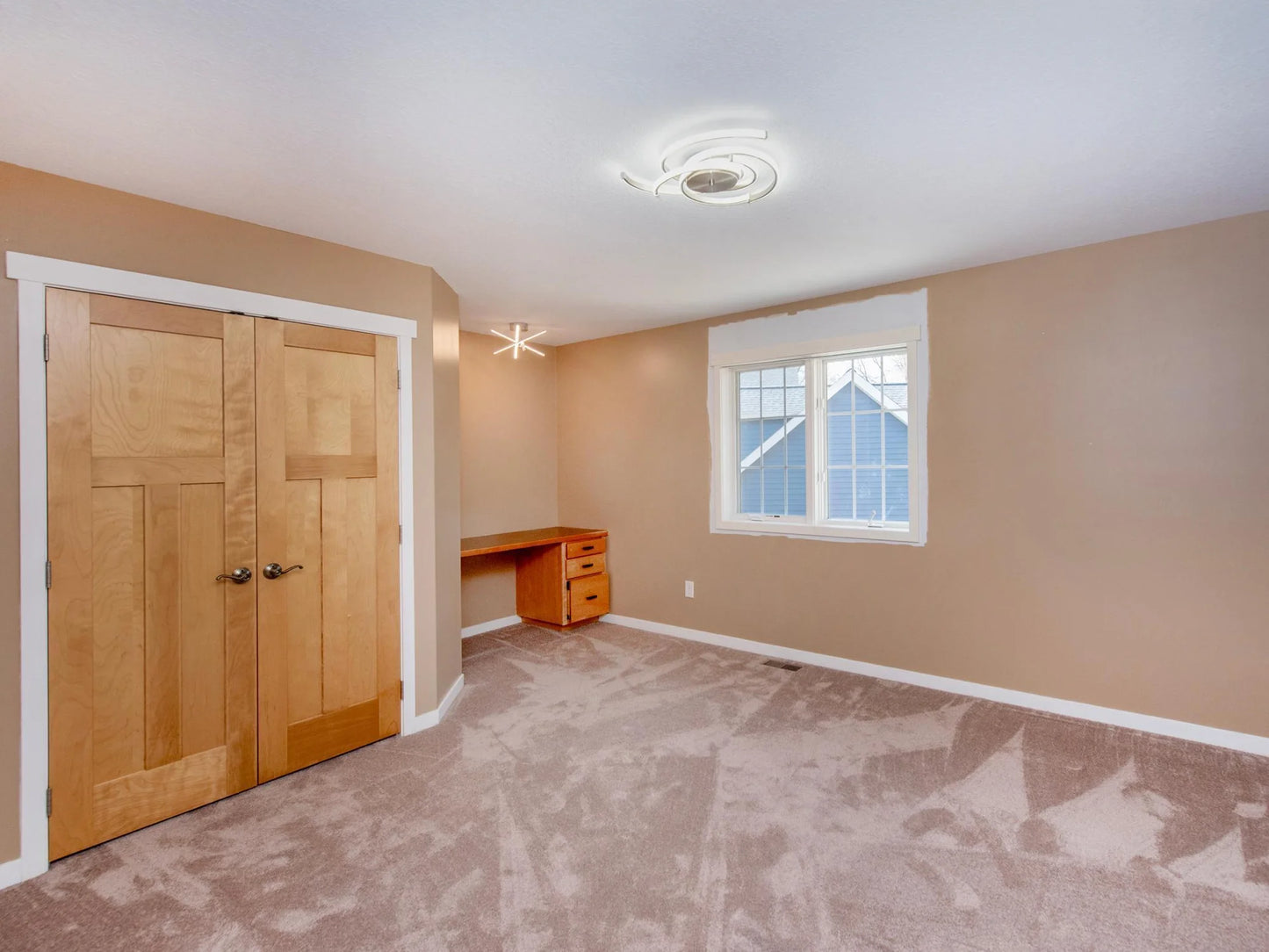 1015 Sycamore Street, Stillwater, MN 55082