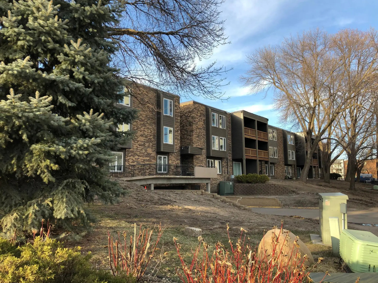 450 Ford Road, Saint Louis Park, MN 55426
