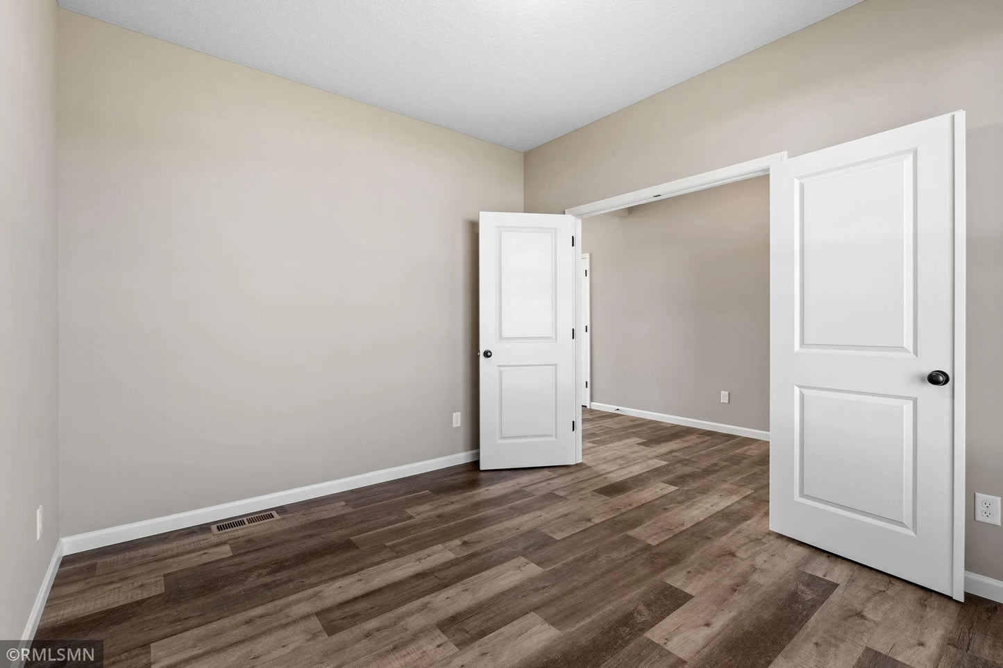 1006 2nd Street, Delano, MN 55328