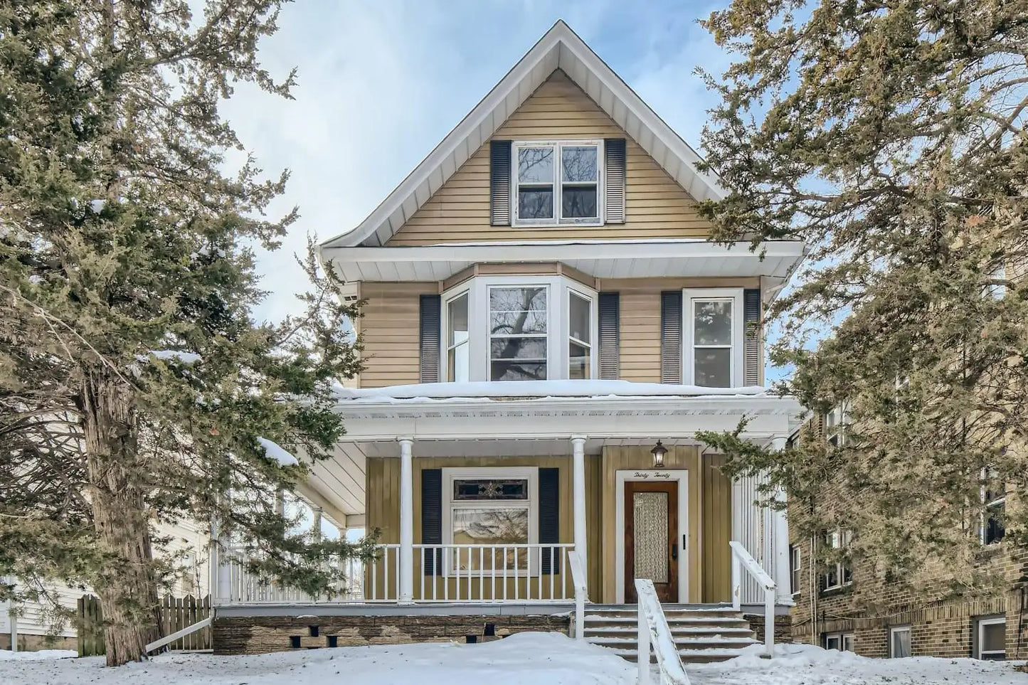 3020 James Avenue, Minneapolis, MN 55408