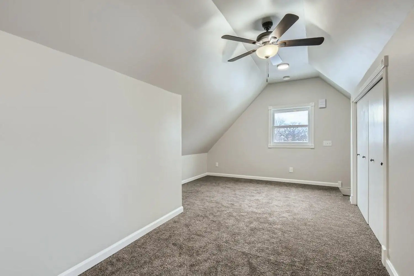 3020 James Avenue, Minneapolis, MN 55408
