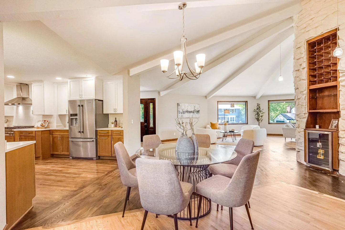 1000 Winston Circle, Mendota Heights, MN 55118