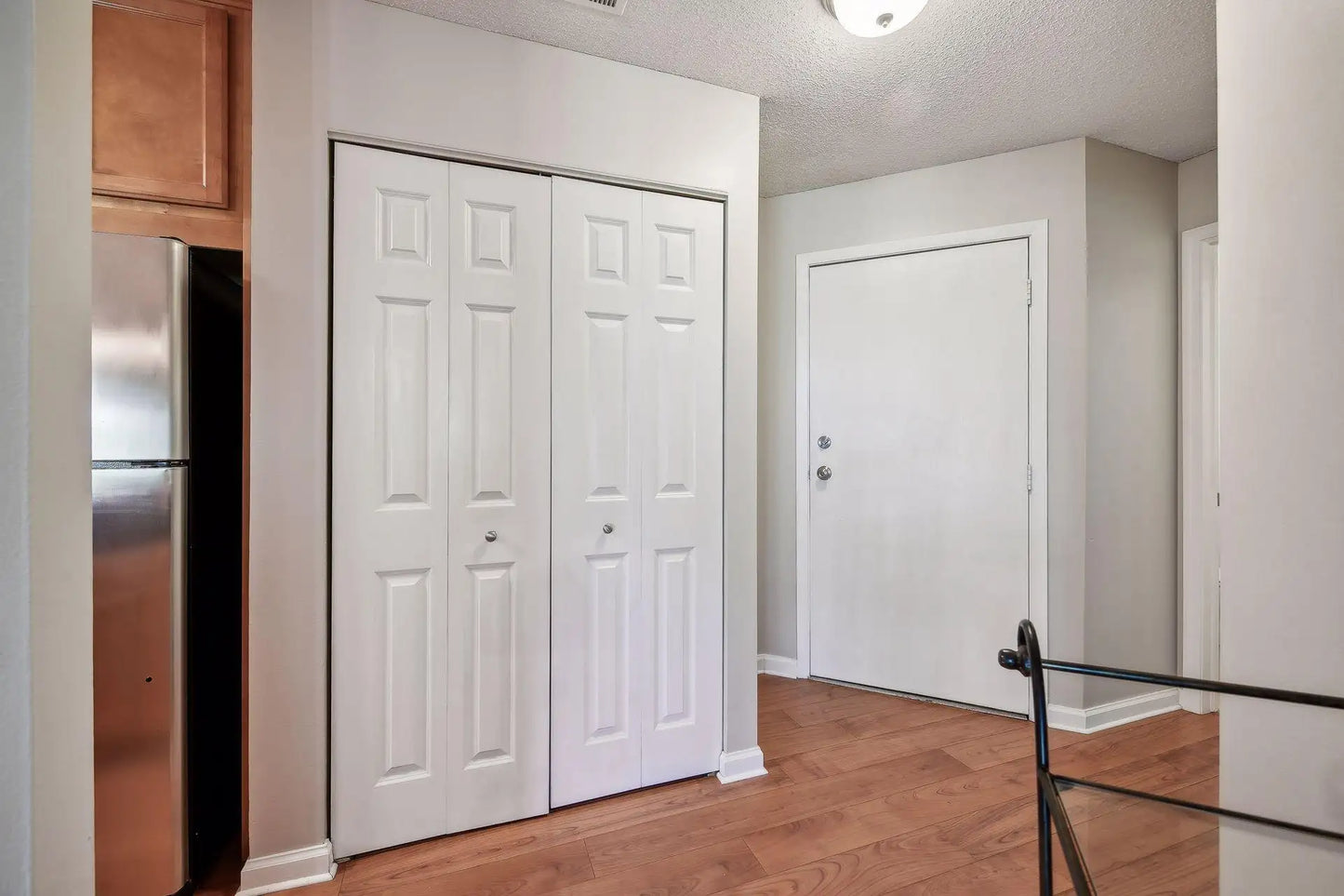 5988 Chasewood Parkway, Minnetonka, MN 55343