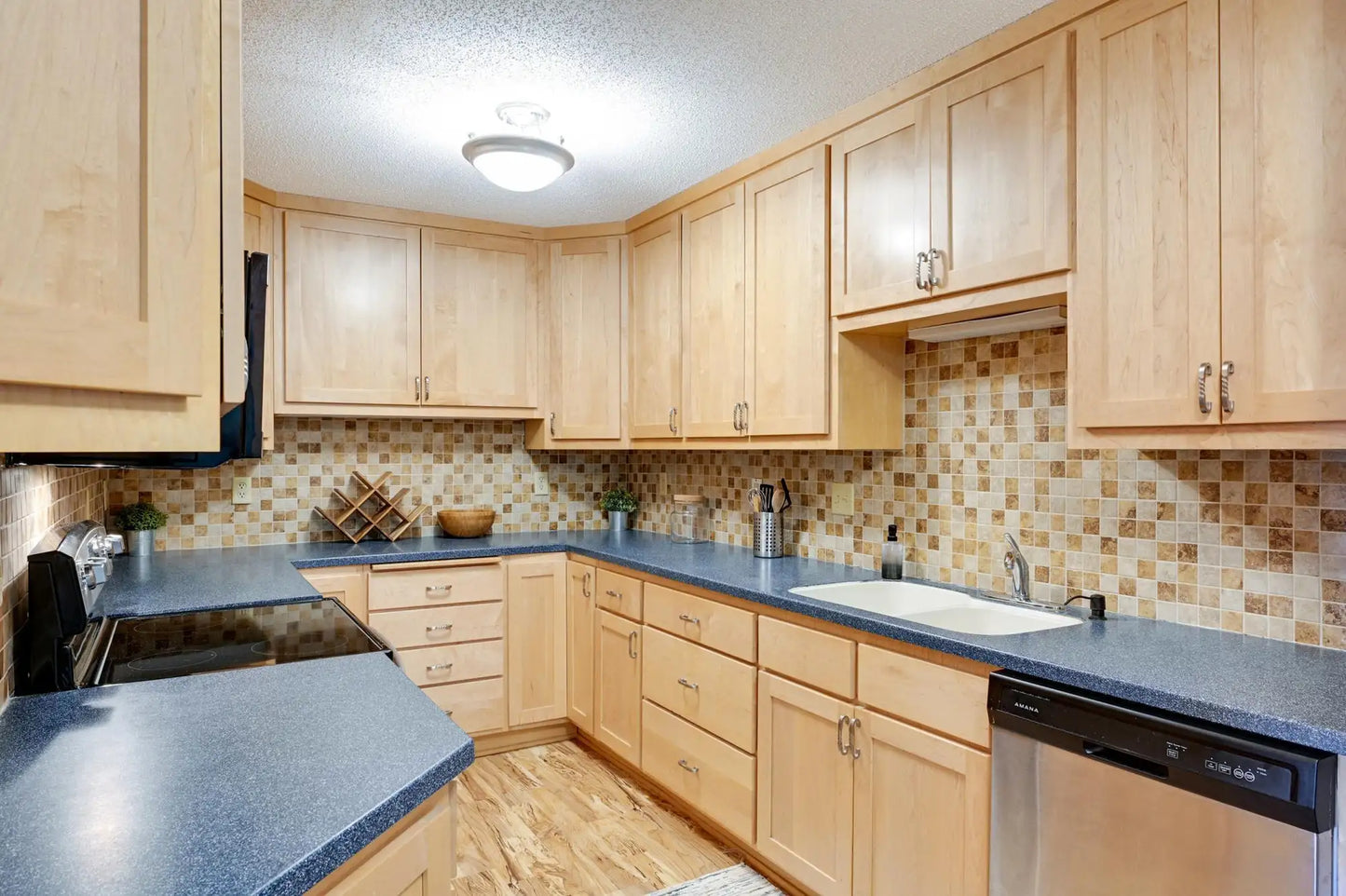 450 Ford Road, Saint Louis Park, MN 55426
