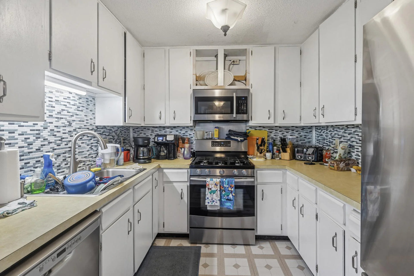 101 Canabury Court, Little Canada, MN 55117