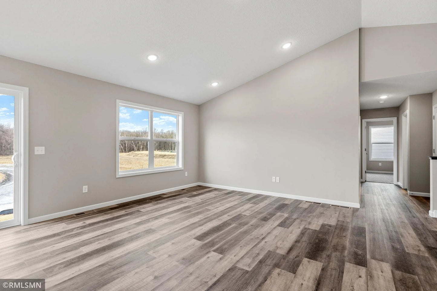 1009 2nd Street, Delano, MN 55328