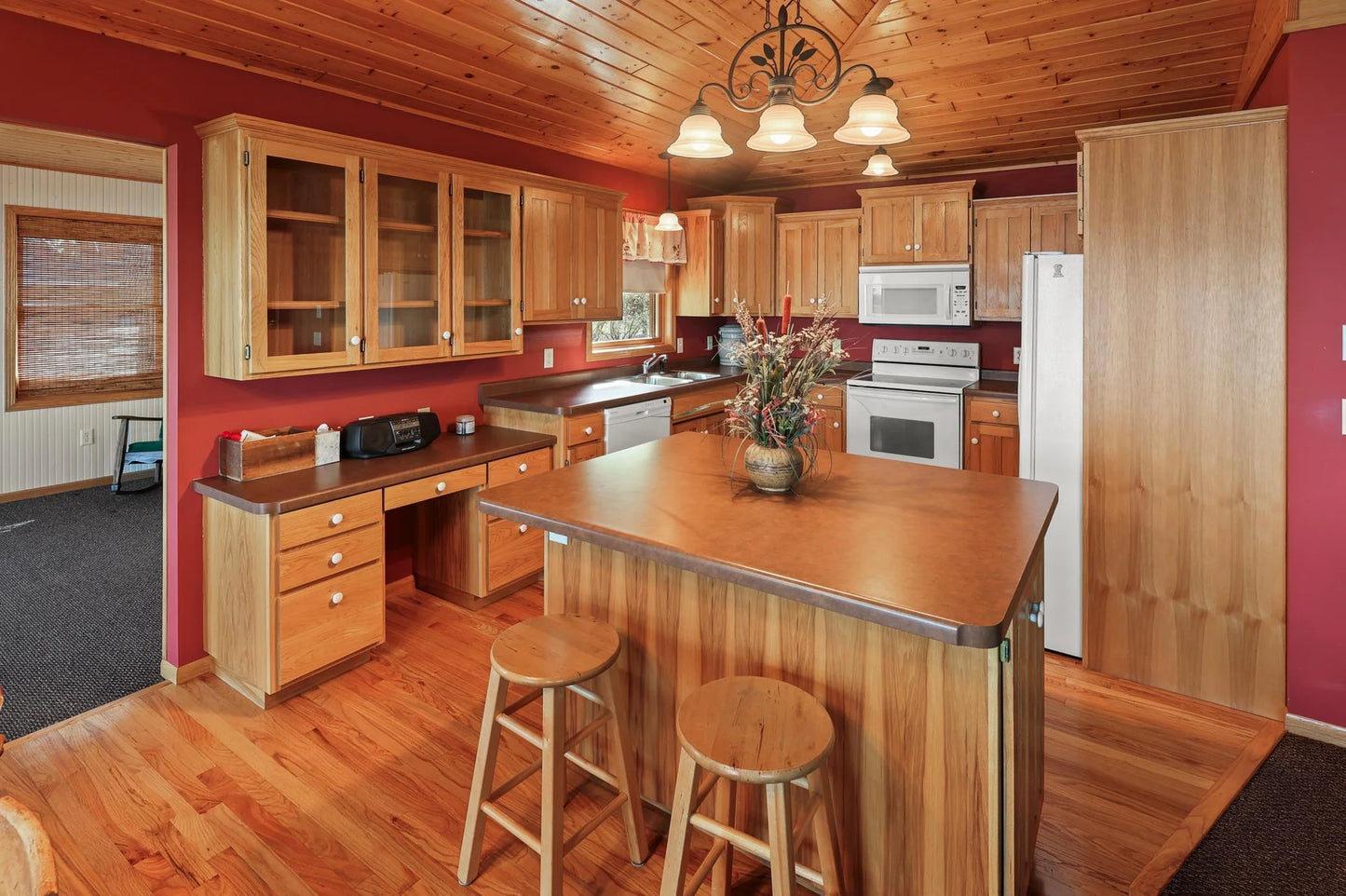 10209 & 10215 Amery Avenue, Silver Creek Twp, MN 55362