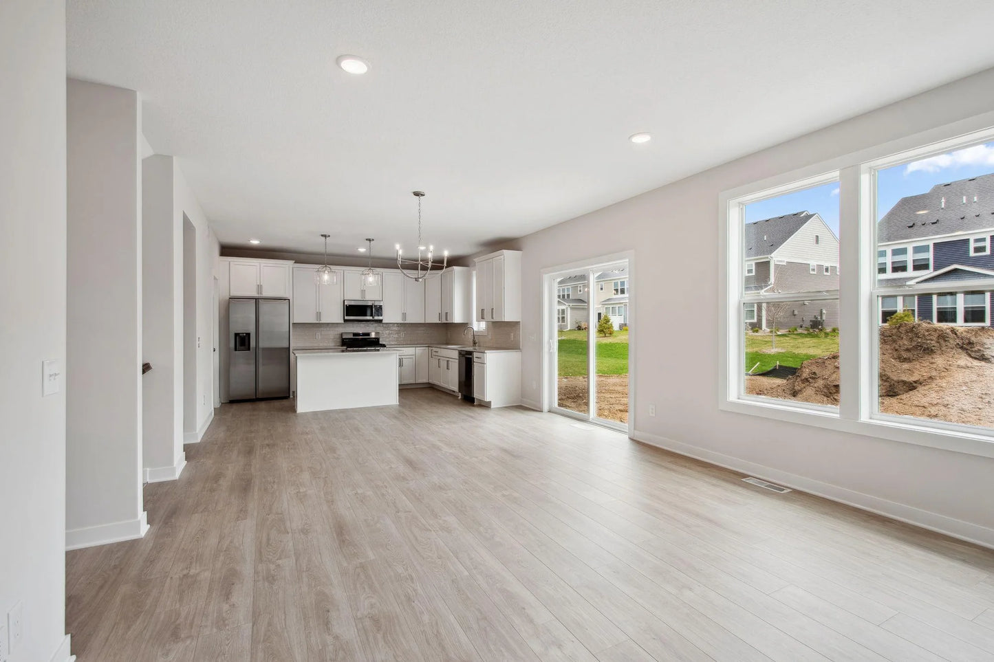 10124 Arrowwood Trail, Woodbury, MN 55129