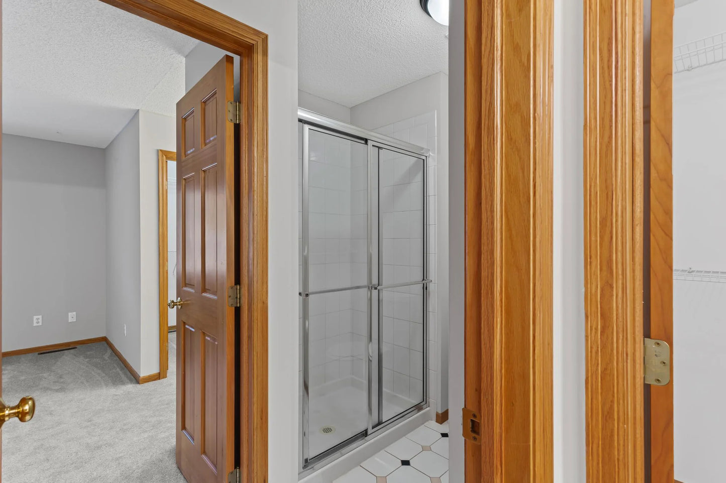 10035 Gristmill Ridge, Eden Prairie, MN 55347