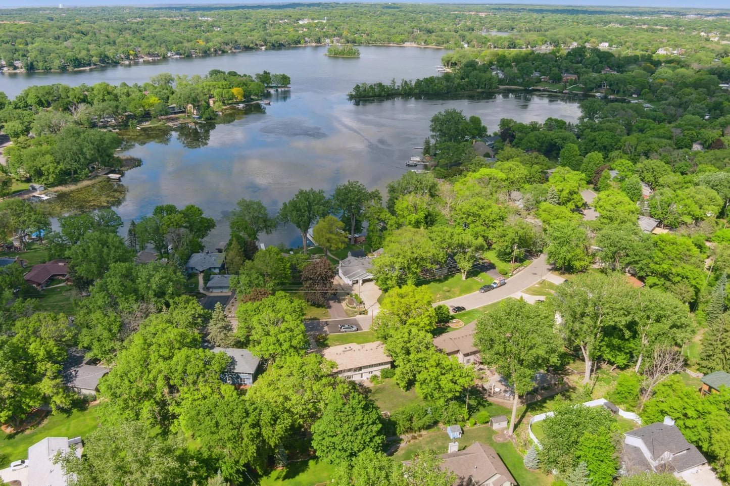 10150 Oak Shore Drive, Lakeville, MN 55044