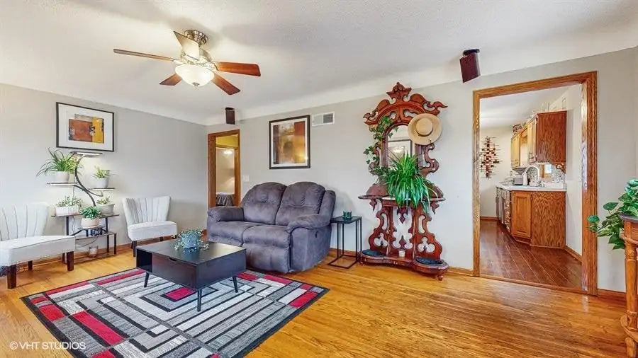4046 Adair Avenue, Robbinsdale, MN 55422