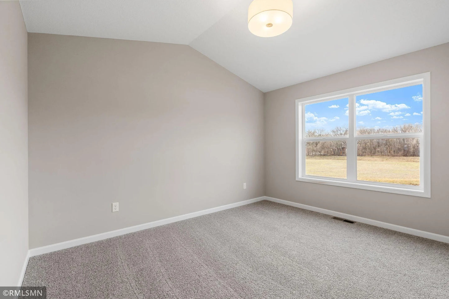 1009 2nd Street, Delano, MN 55328