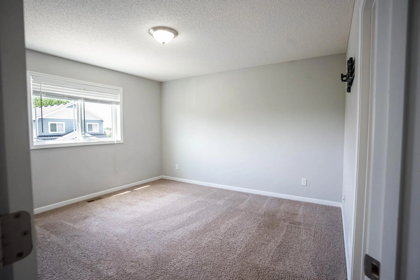 1004 Alexander Court, Montrose, MN 55363