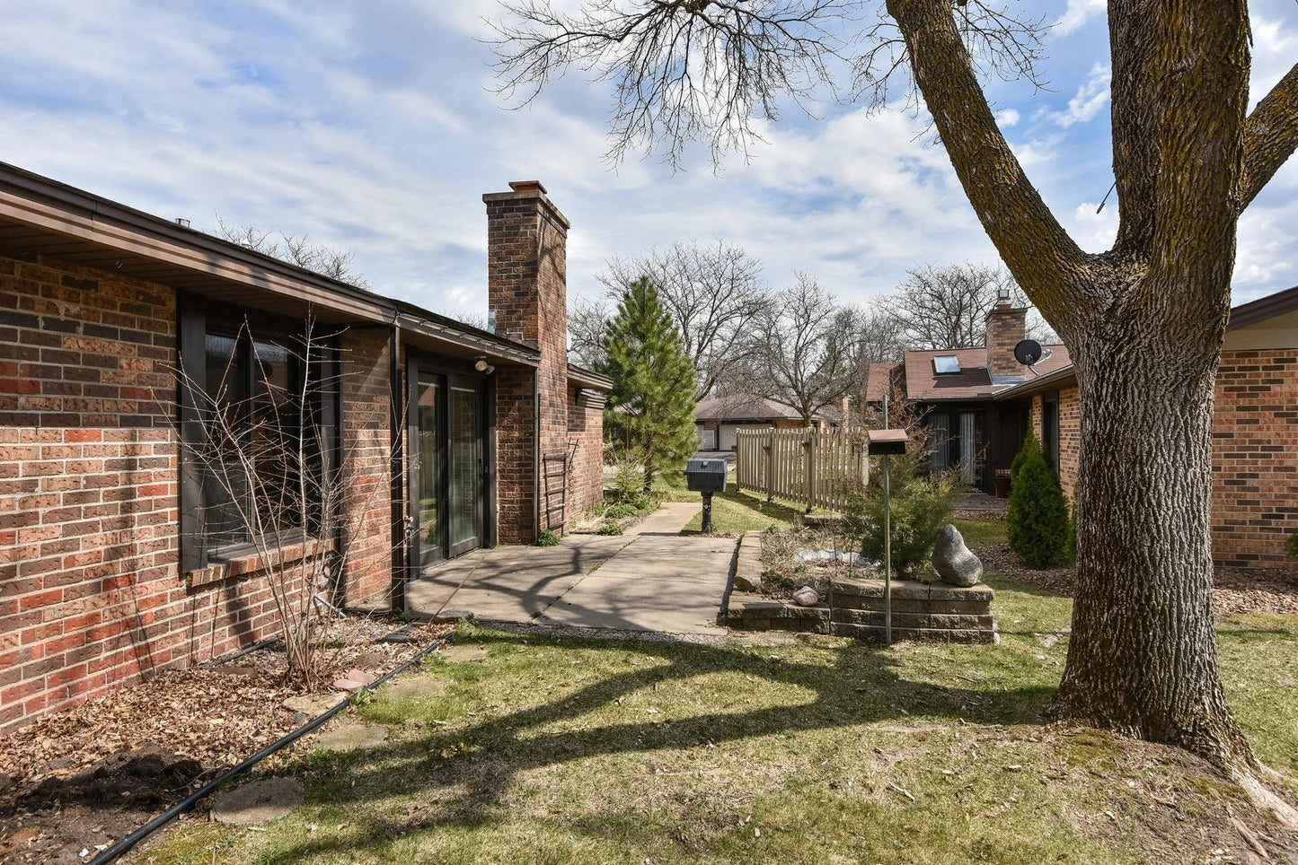 1021 Yuma Lane, Plymouth, MN 55447