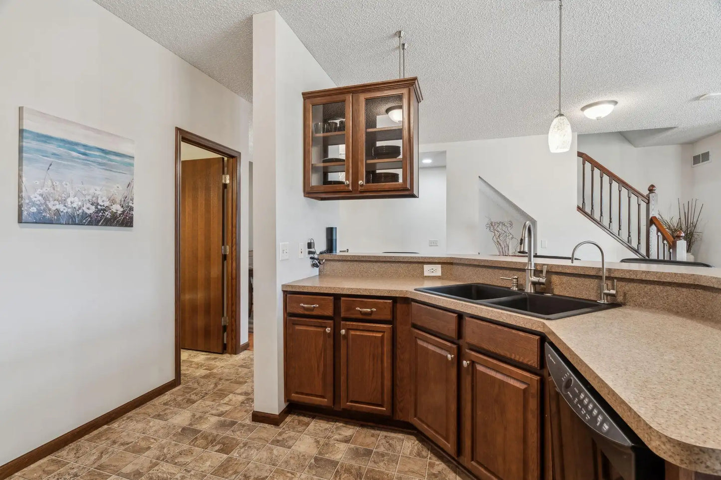 6665 Flycatcher Lane, Apple Valley, MN 55124