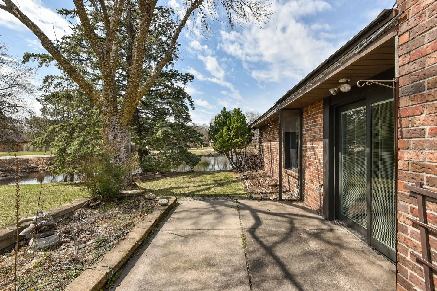 1021 Yuma Lane, Plymouth, MN 55447