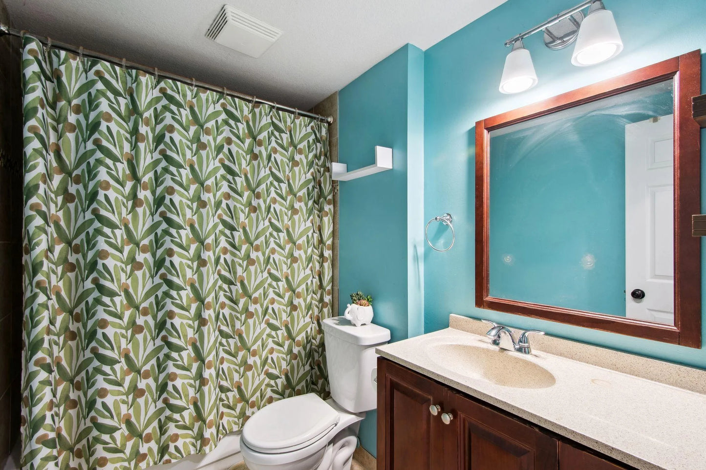 10200 Upper 205th Street, Lakeville, MN 55044
