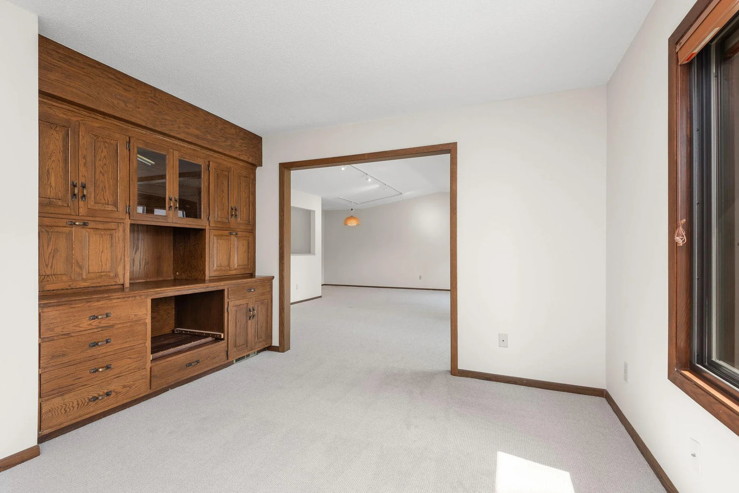 1021 Yuma Lane, Plymouth, MN 55447