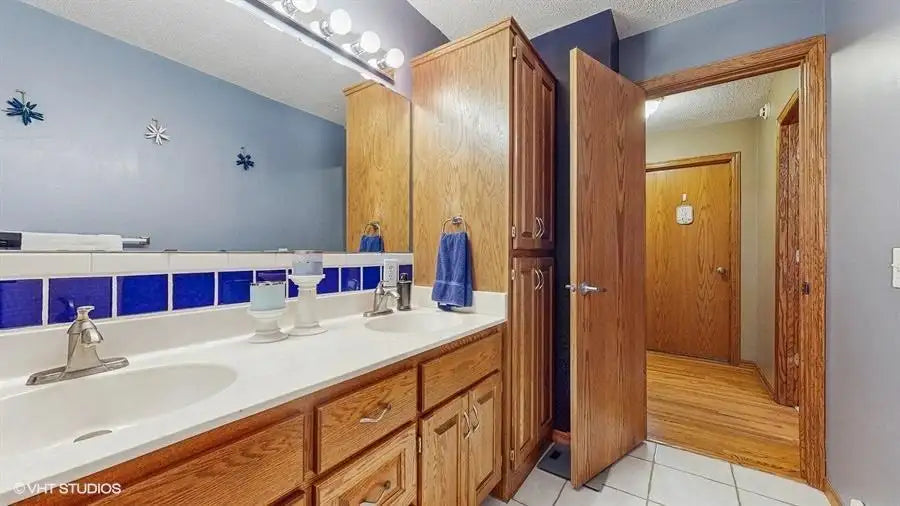 4046 Adair Avenue, Robbinsdale, MN 55422
