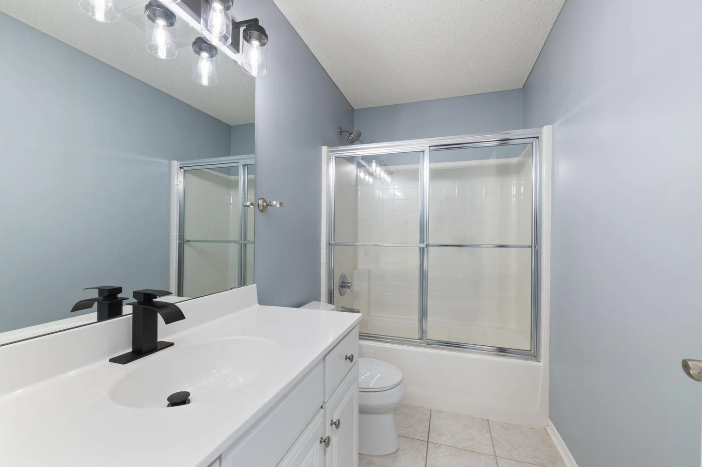 10100 Bridgehill Terrace, Eden Prairie, MN 55347
