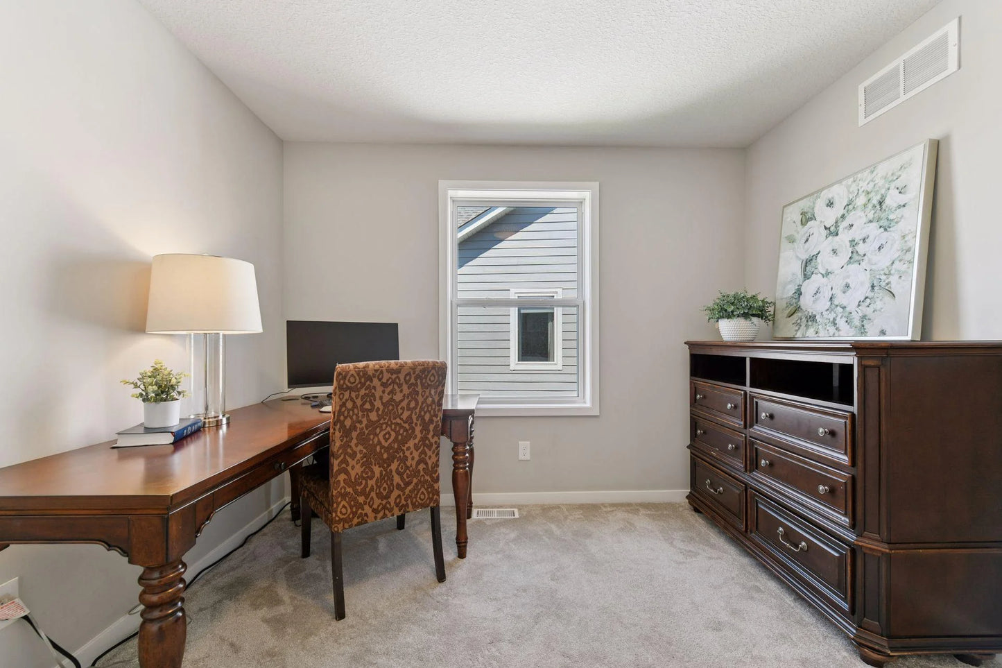 10150 Harvest Trail, Victoria, MN 55386