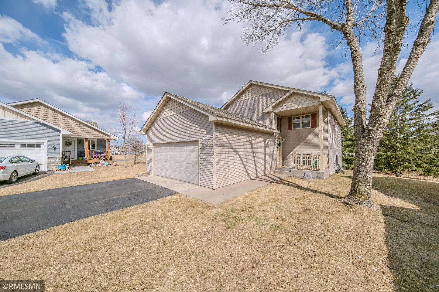 1002 Pleasant View Court, Isanti, MN 55040