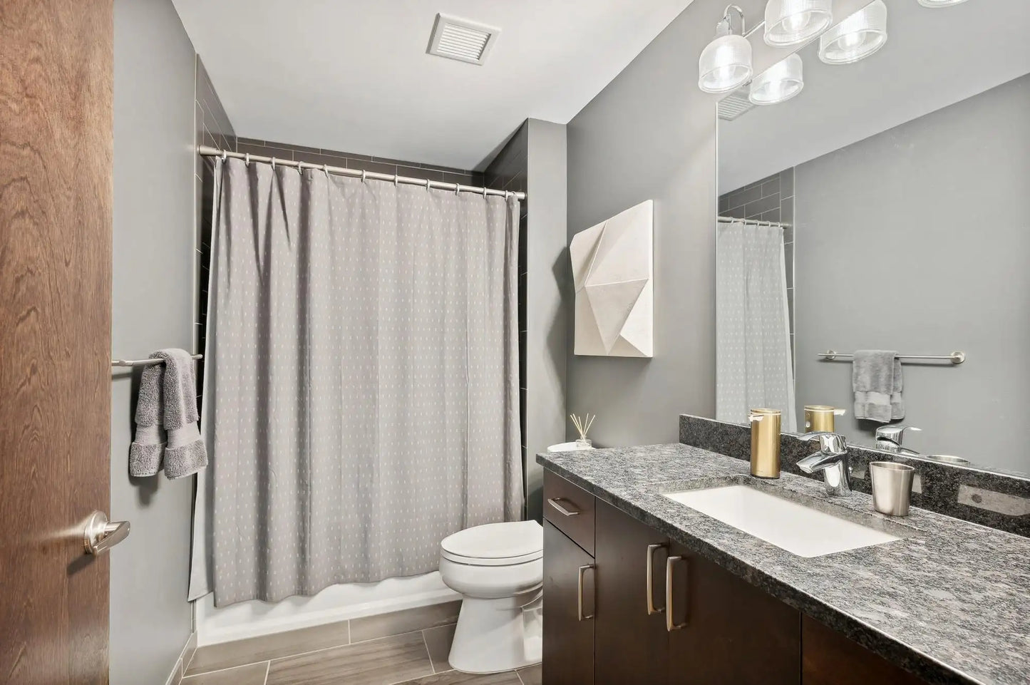 1240 2nd Street, Minneapolis, MN 55415