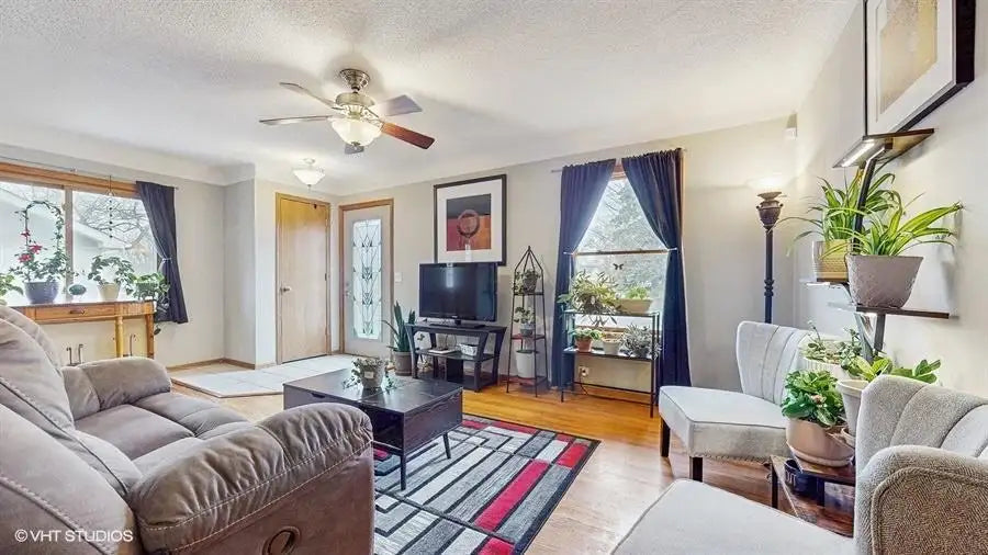 4046 Adair Avenue, Robbinsdale, MN 55422