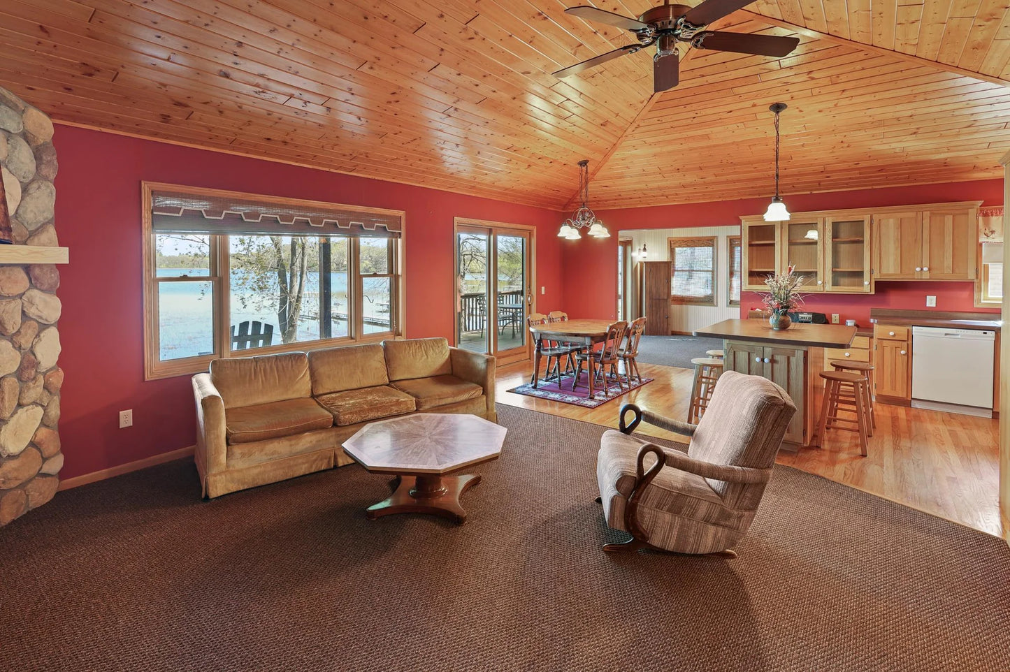 10209 & 10215 Amery Avenue, Silver Creek Twp, MN 55362