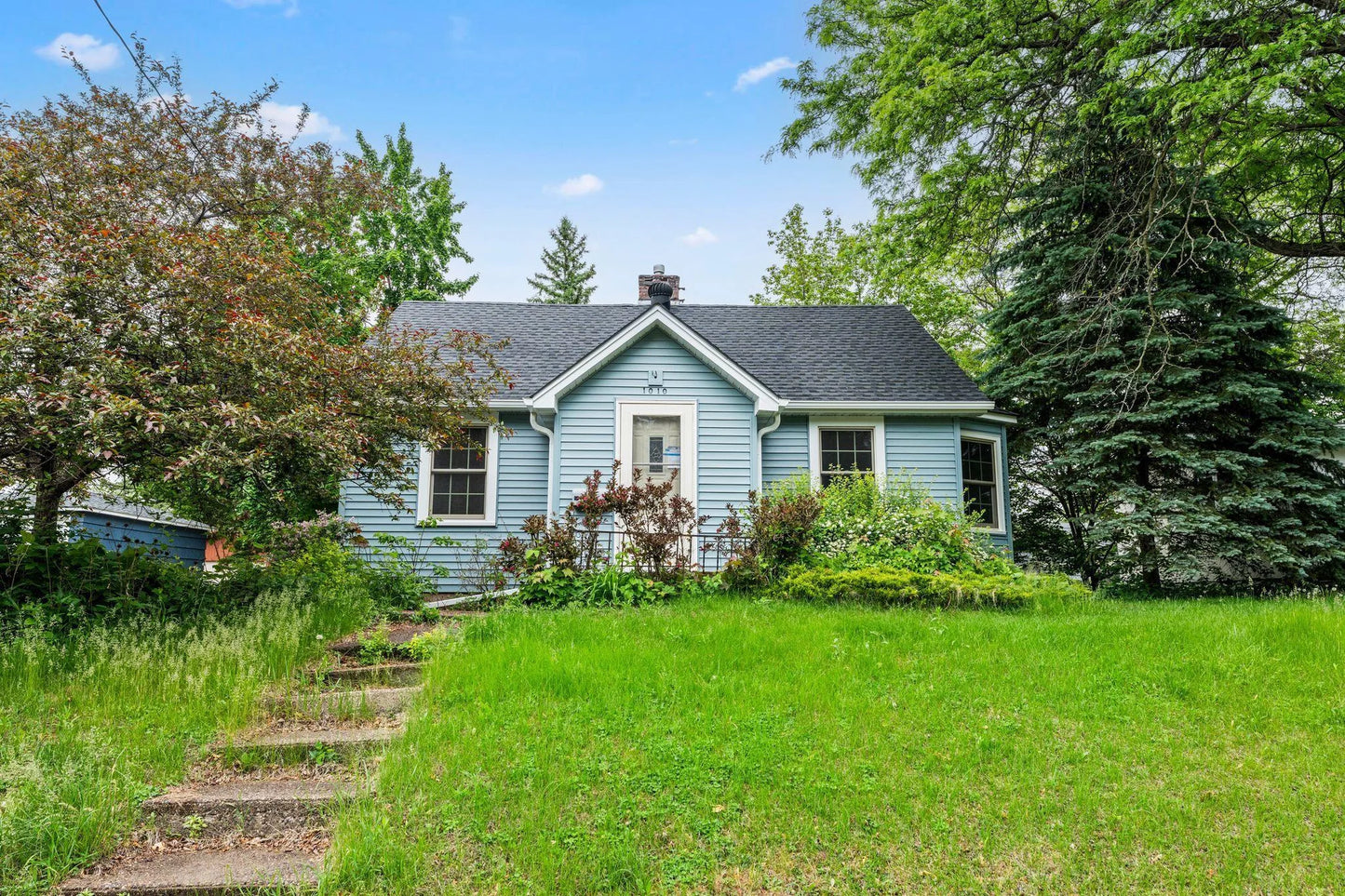 1010 Summit Avenue, South Saint Paul, MN 55075