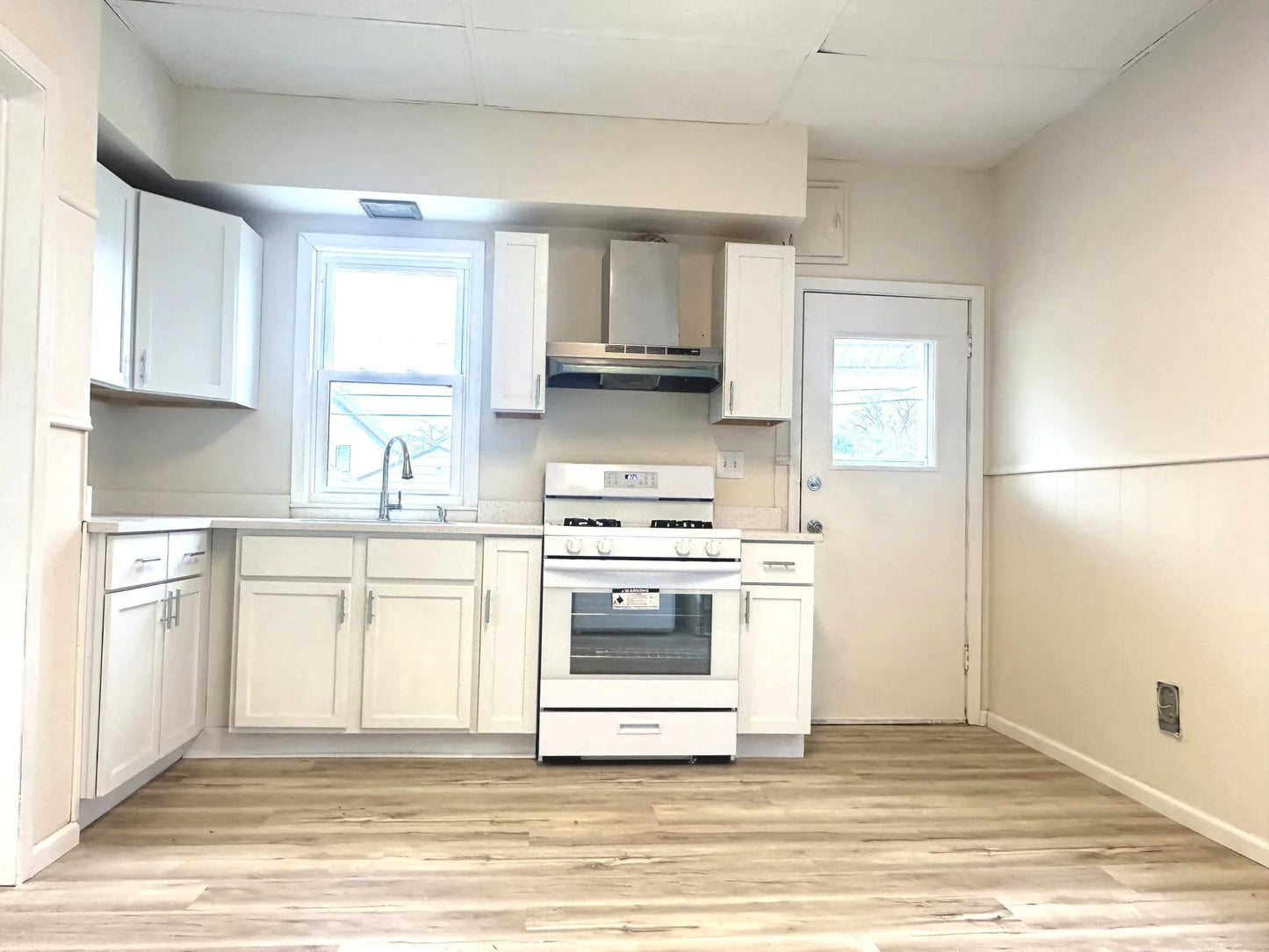 1000 Aurora Avenue, Saint Paul, MN 55104