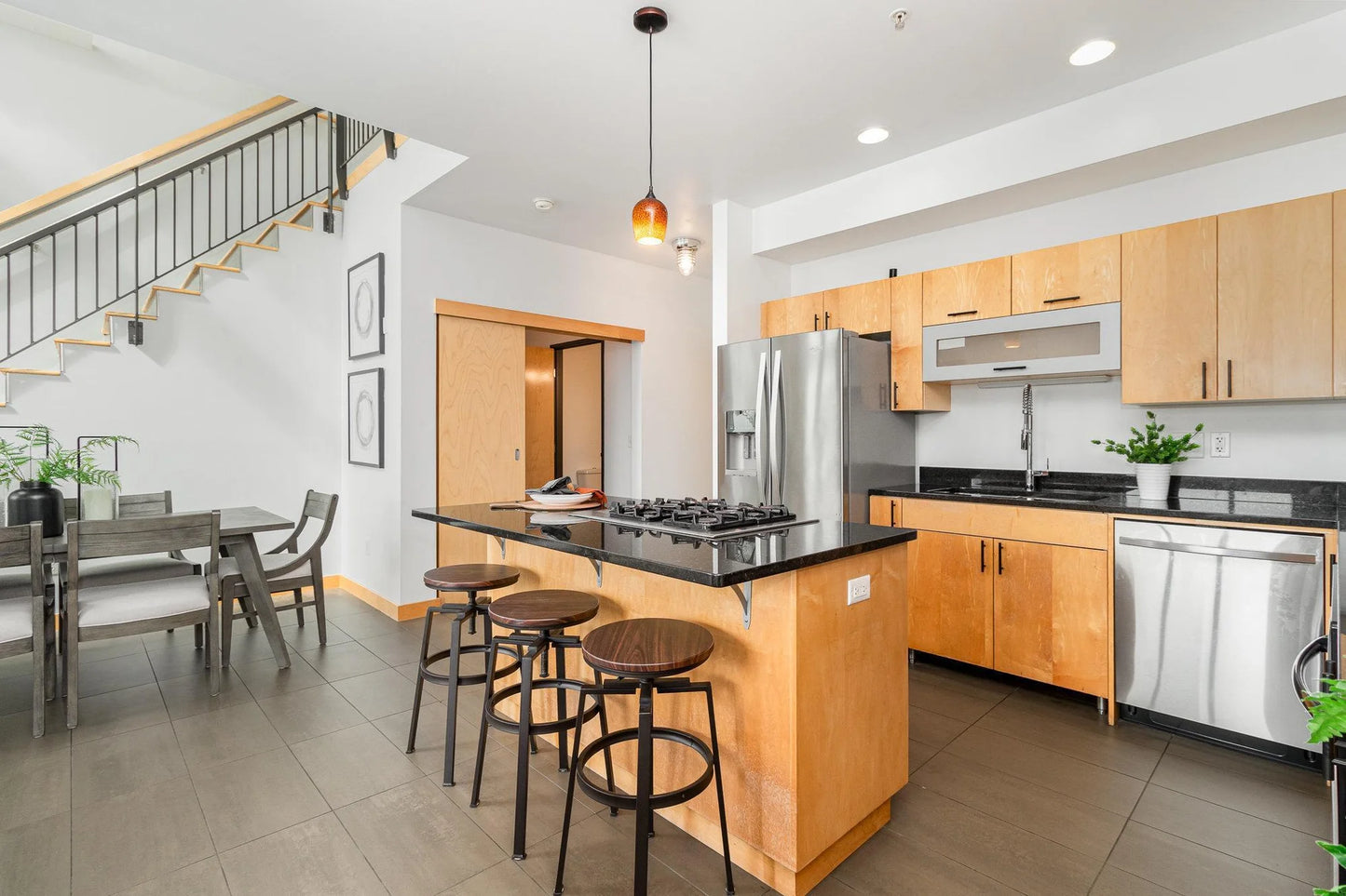 10 26th Street, Minneapolis, MN 55404